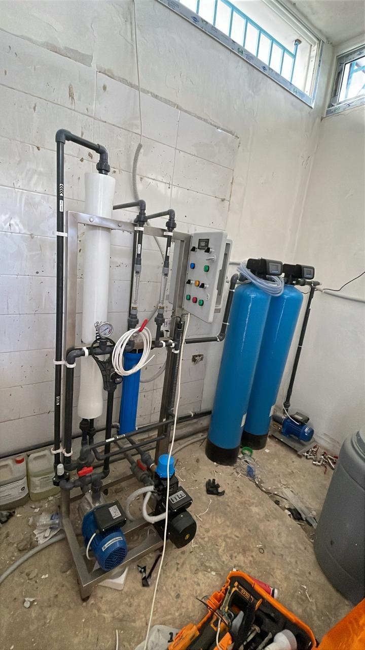 Industrial filtration and RO vessels with monitoring instruments